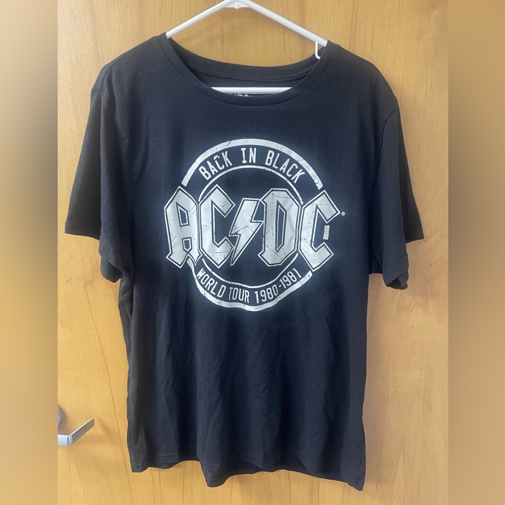 AC/DC Back In Black World Tour 1980-1981 T Shirt Size XL Black